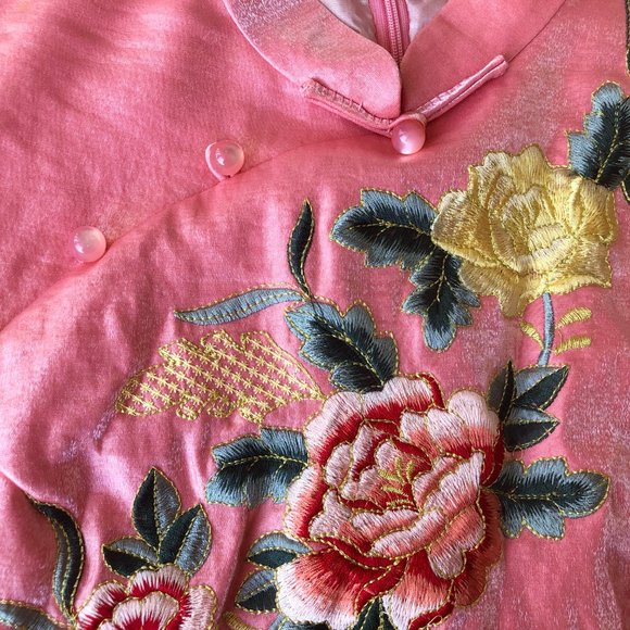 Embroidery Sheen Cheongsam - Picture 3 of 7